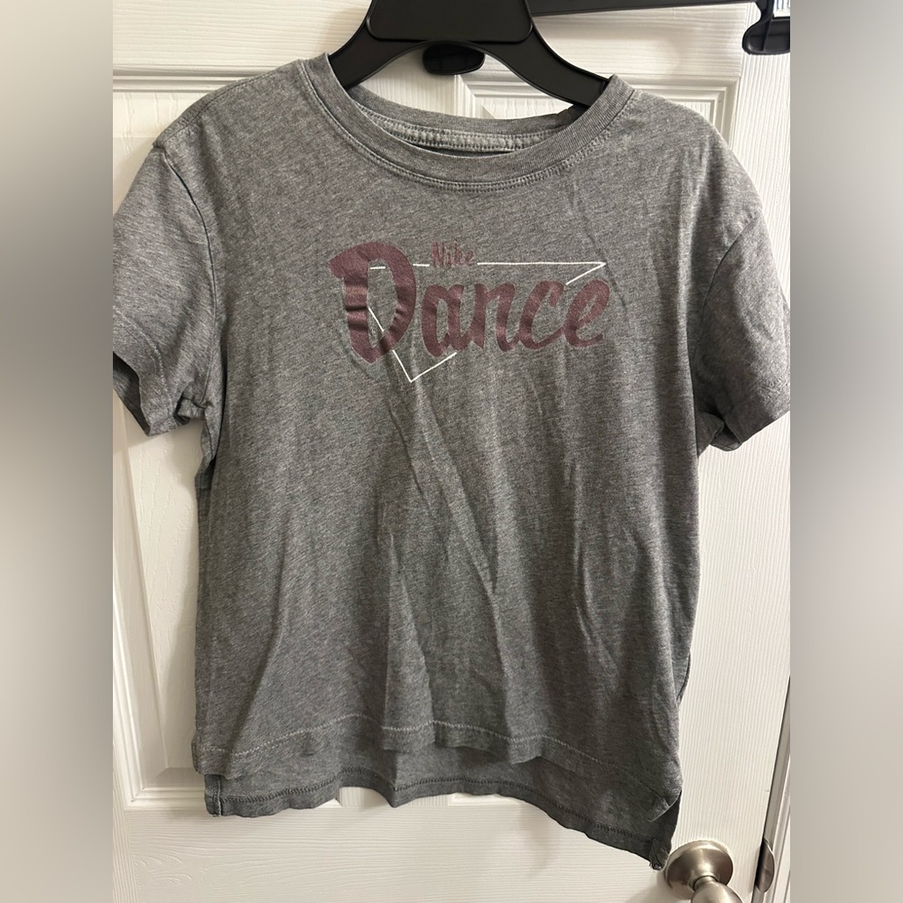Nike Dance Girls Youth Size Large Short Sleeve T Shirt Top gray